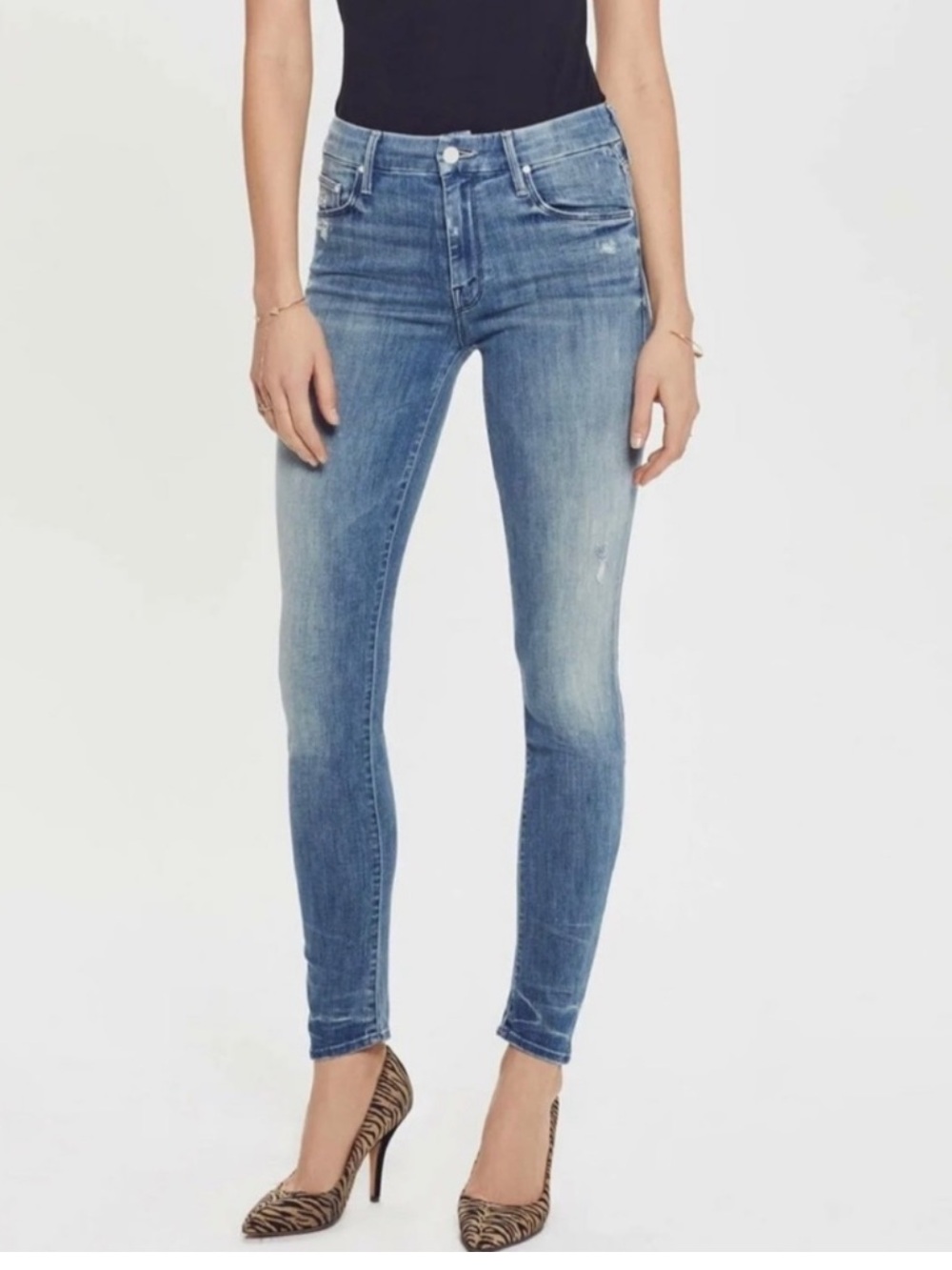 MOTHER jeans The Looker Crop Zip Graffiti Girl